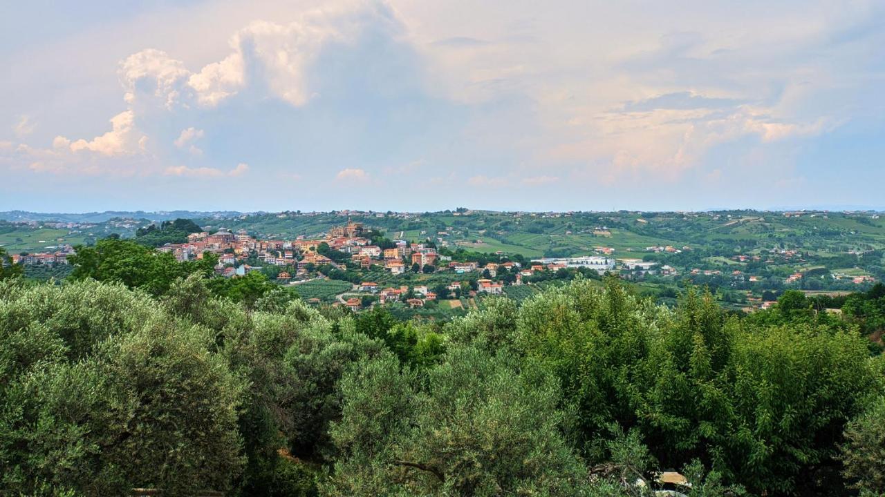 La Casa Del Vino - B&B Tollo Exteriér fotografie